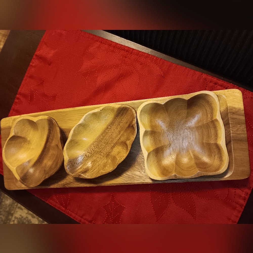 Mid-century wood serving tray, with bowls
